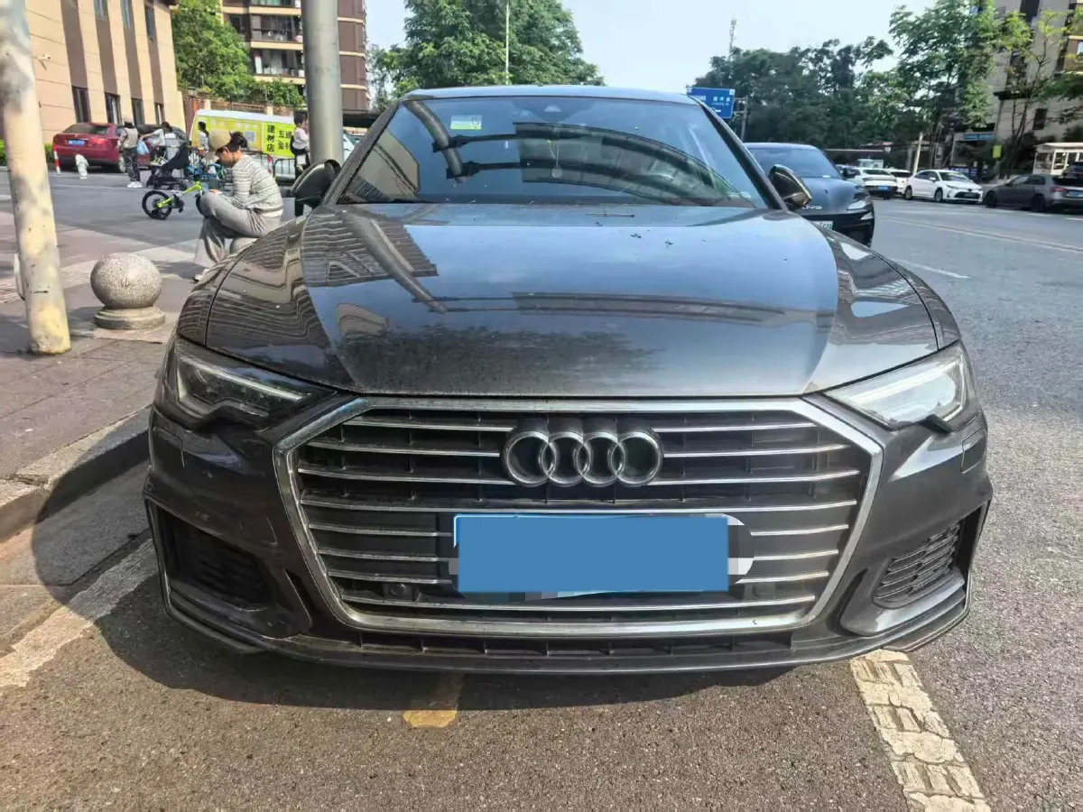2021 Audi A6L 2.0T 224HP L4 7DCT,autocango,china used car exporter,china ev exporter,chinese used car exporter,chinese used ev exporter