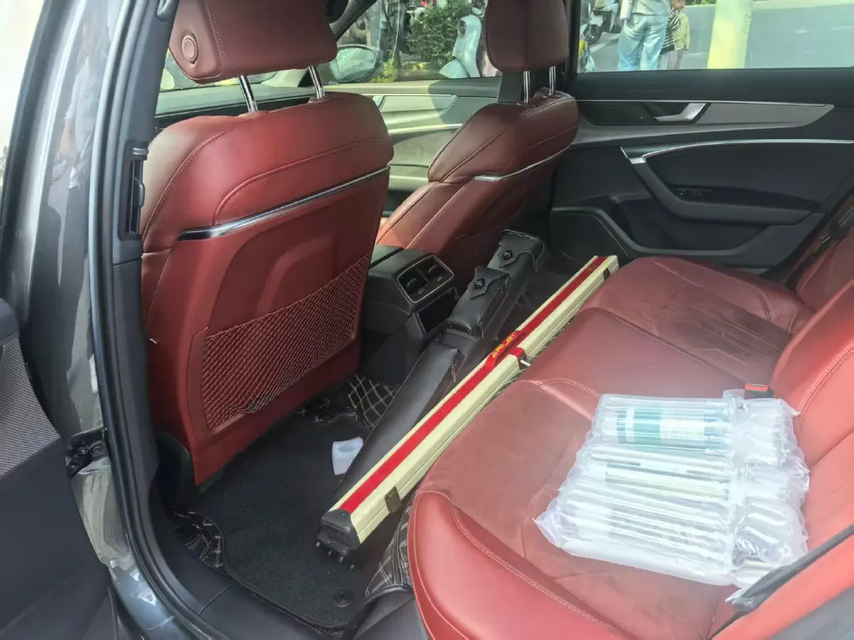 2021 Audi A6L 2.0T 224HP L4 7DCT,autocango,china used car exporter,china ev exporter,chinese used car exporter,chinese used ev exporter