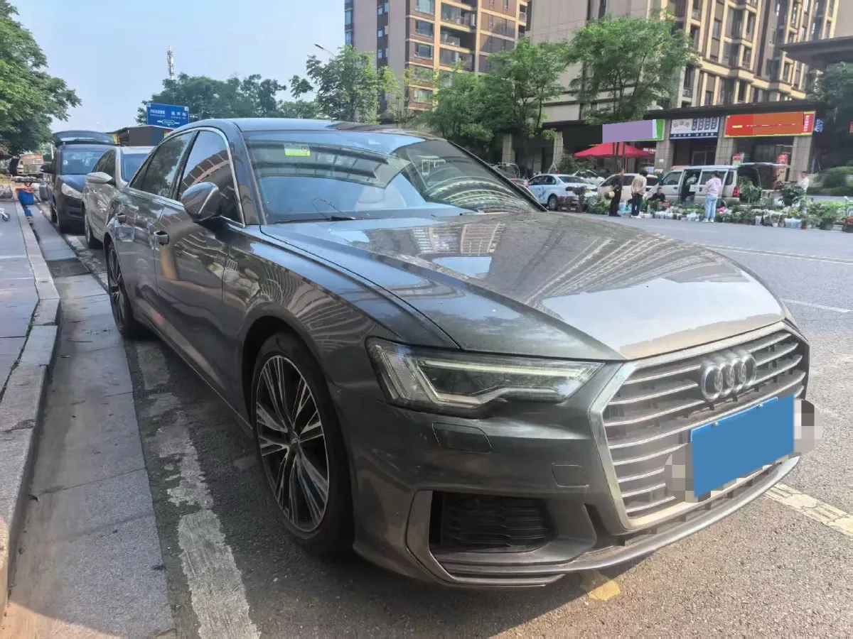 2021 Audi A6L 2.0T 224HP L4 7DCT,autocango,china used car exporter,china ev exporter,chinese used car exporter,chinese used ev exporter