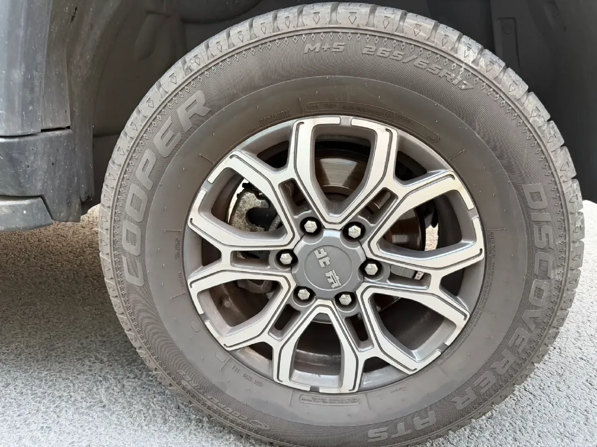 2023 Beijing BJ40 2.0T 224HP L4 8AT,autocango,china used car exporter,china ev exporter,chinese used car exporter,chinese used ev exporter