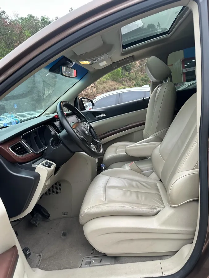 2018 Buick GL8 2.0T 260HP L4 6AT,autocango,china used car exporter,china ev exporter,chinese used car exporter,chinese used ev exporter