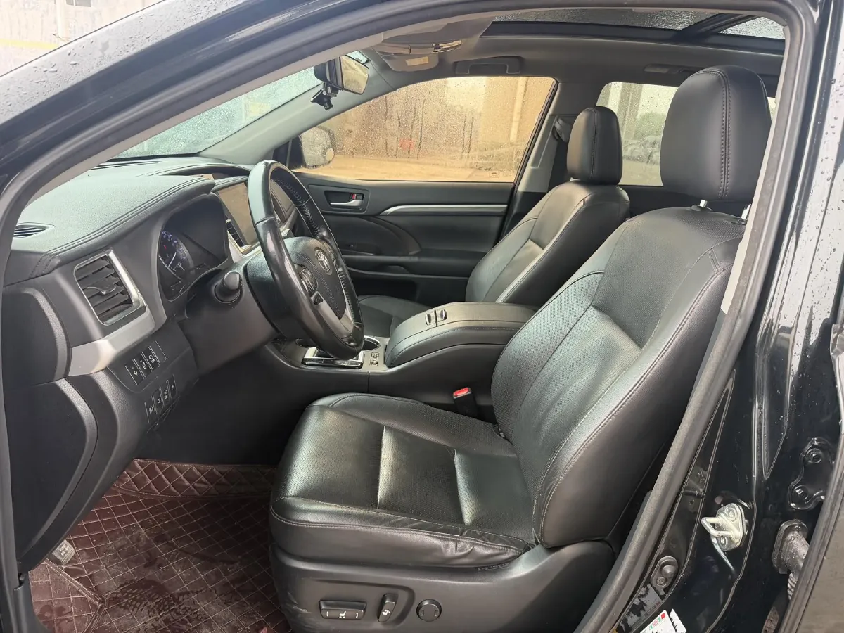 2018 Toyota Highlander 2.0T 220HP L4 6AT,autocango,china used car exporter,china ev exporter,chinese used car exporter,chinese used ev exporter