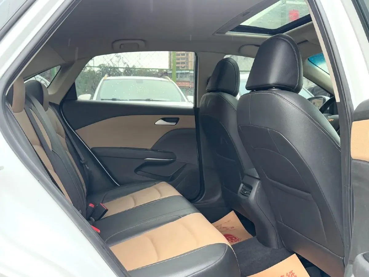 2022 Chevrolet Monza 1.5L 113HP L4 6AT,autocango,china used car exporter,china ev exporter,chinese used car exporter,chinese used ev exporter
