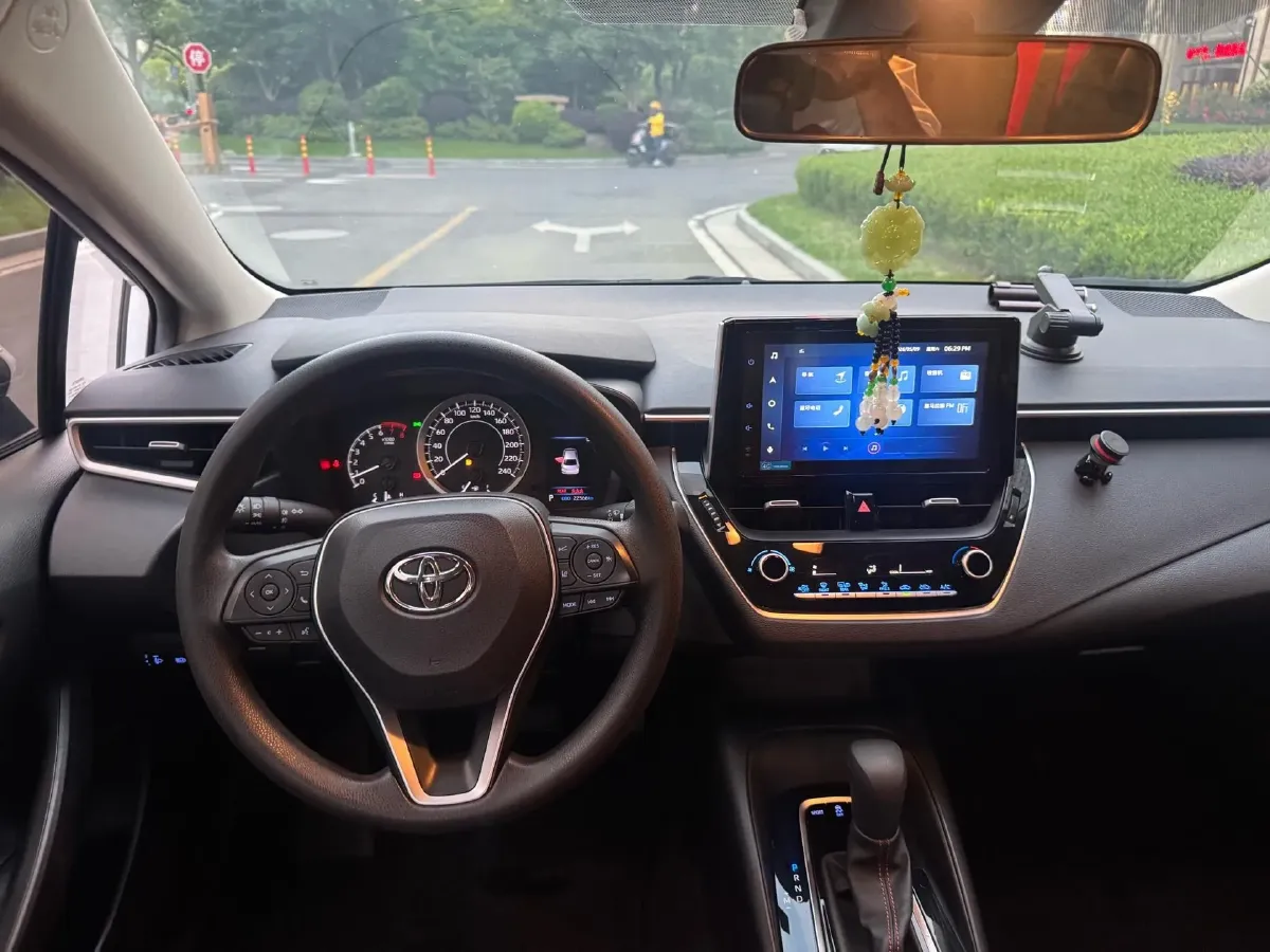 2021 Toyota Corolla 1.2T 116HP L4 CVT,autocango,china used car exporter,china ev exporter,chinese used car exporter,chinese used ev exporter