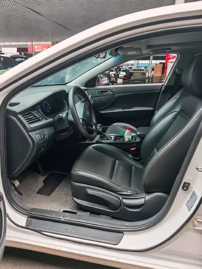 2017 Hyundai Mistra 1.6T 175HP L4 7DCT,autocango,china used car exporter,china ev exporter,chinese used car exporter,chinese used ev exporter