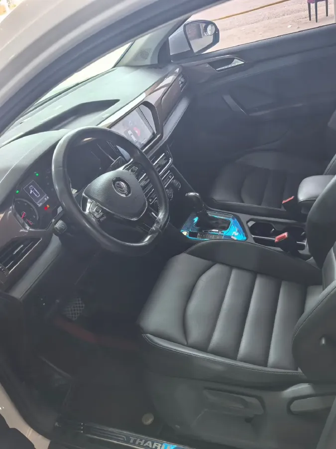 2019 MINI MINI 1.5T 102HP L3 7DCT,autocango,china used car exporter,china ev exporter,chinese used car exporter,chinese used ev exporter