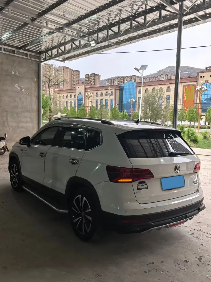 2019 MINI MINI 1.5T 102HP L3 7DCT,autocango,china used car exporter,china ev exporter,chinese used car exporter,chinese used ev exporter