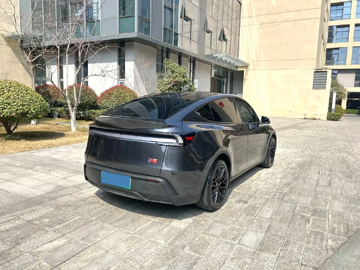 2025 Tesla Model Y BEV 78.4KWH,autocango,china used car exporter,china ev exporter,chinese used car exporter,chinese used ev exporter