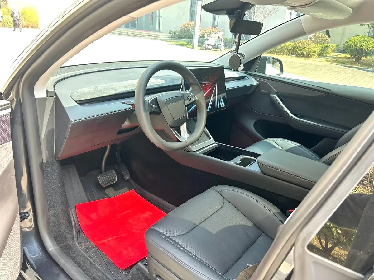 2025 Tesla Model Y BEV 78.4KWH,autocango,china used car exporter,china ev exporter,chinese used car exporter,chinese used ev exporter
