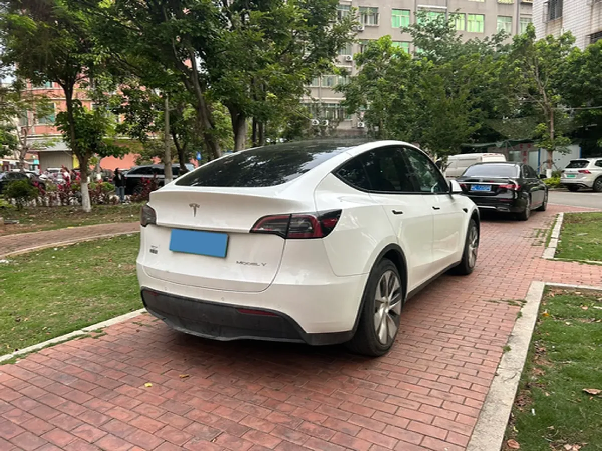 2022 Tesla Model Y BEV 60KWH,autocango,china used car exporter,china ev exporter,chinese used car exporter,chinese used ev exporter