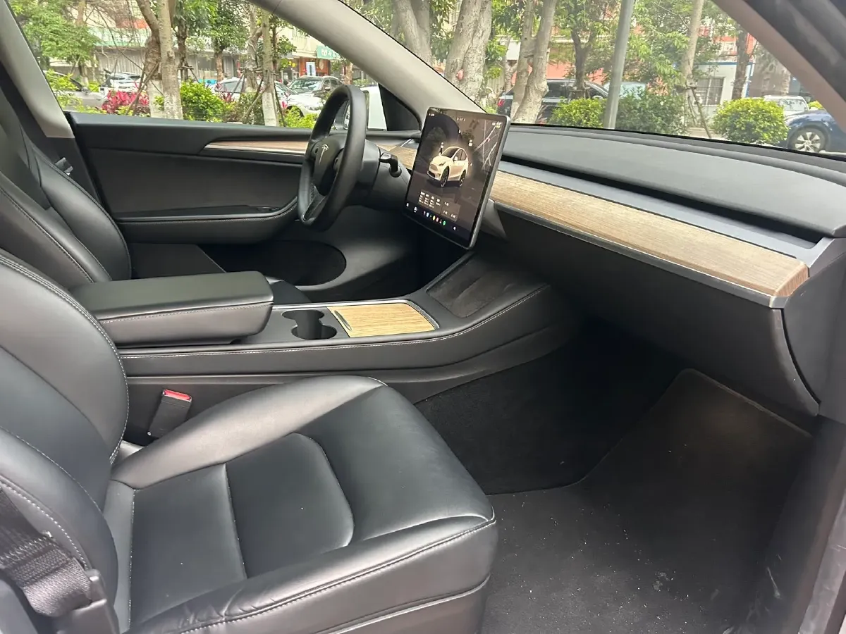 2022 Tesla Model Y BEV 60KWH,autocango,china used car exporter,china ev exporter,chinese used car exporter,chinese used ev exporter