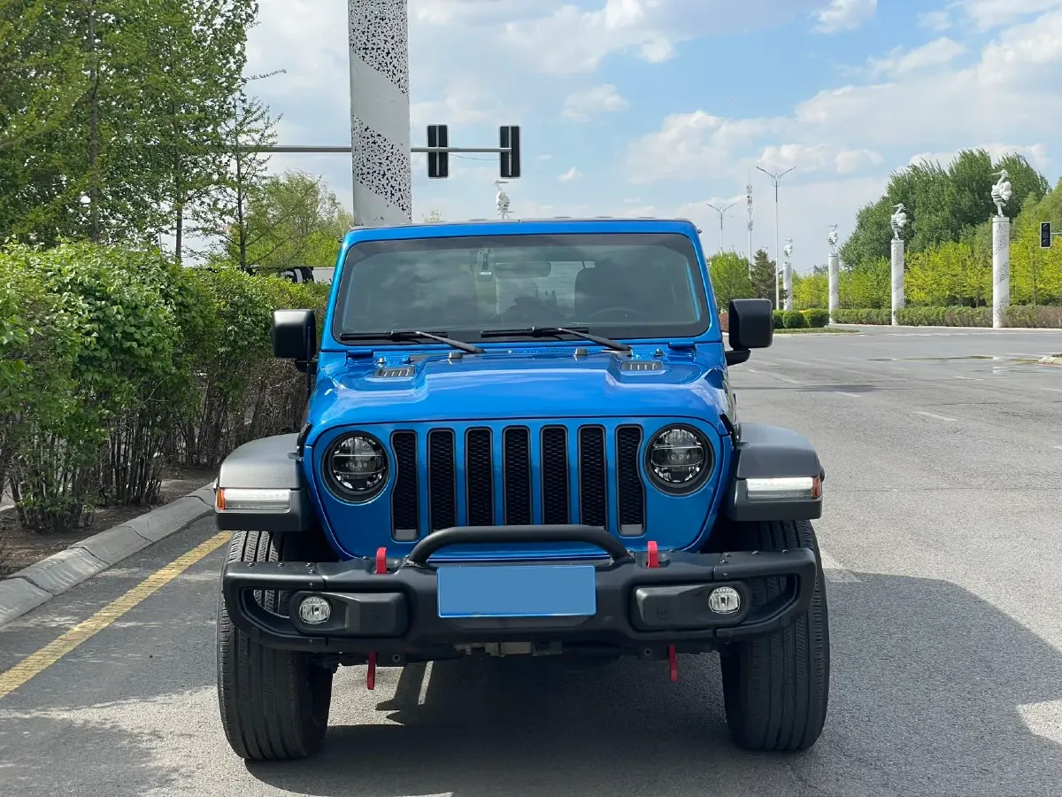 2021 Jeep Wrangler 2.0T 266HP L4 8AT,autocango,china used car exporter,china ev exporter,chinese used car exporter,chinese used ev exporter