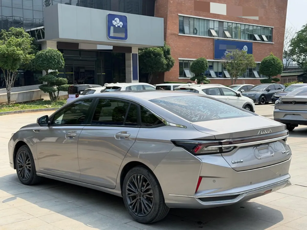 2021 DongFeng Aeolus YiXuan MAX 1.5T 190HP L4 7DCT,autocango,china used car exporter,china ev exporter,chinese used car exporter,chinese used ev exporter