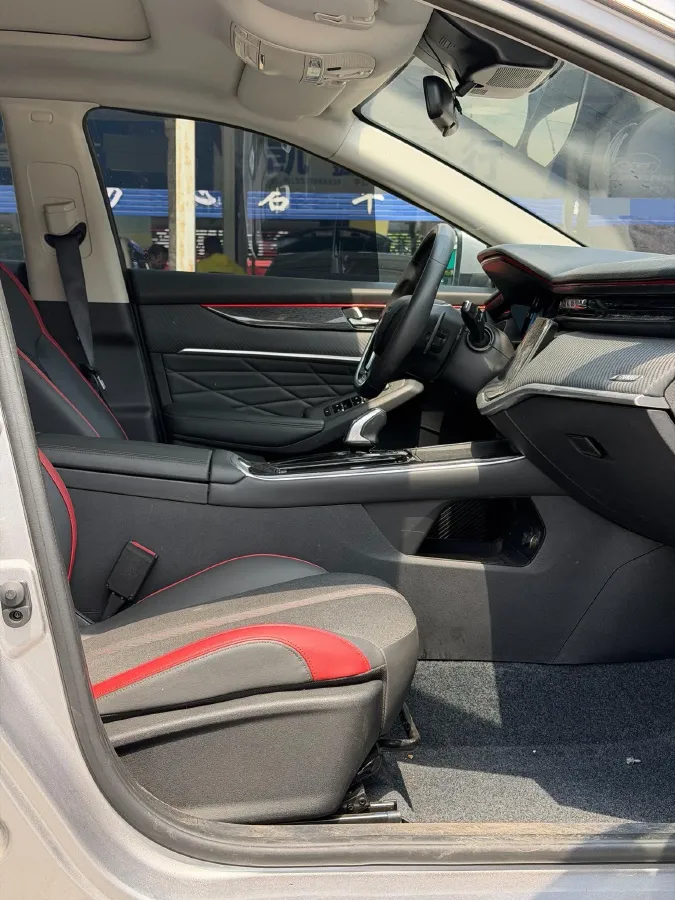 2021 DongFeng Aeolus YiXuan MAX 1.5T 190HP L4 7DCT,autocango,china used car exporter,china ev exporter,chinese used car exporter,chinese used ev exporter