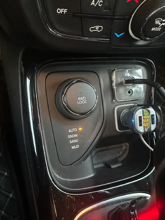2019 Jeep Compass 1.3T 173HP L4 9AT,autocango,china used car exporter,china ev exporter,chinese used car exporter,chinese used ev exporter