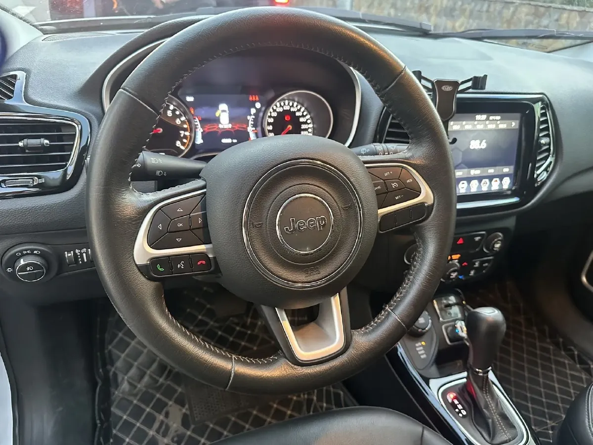 2019 Jeep Compass 1.3T 173HP L4 9AT,autocango,china used car exporter,china ev exporter,chinese used car exporter,chinese used ev exporter