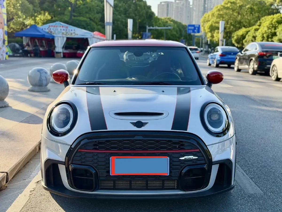 2022 MINI JCW 2.0T 231HP L4 8AT,autocango,china used car exporter,china ev exporter,chinese used car exporter,chinese used ev exporter