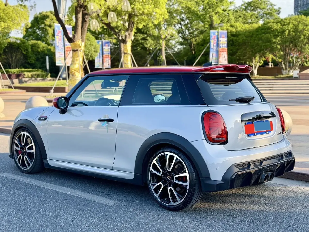 2022 MINI JCW 2.0T 231HP L4 8AT,autocango,china used car exporter,china ev exporter,chinese used car exporter,chinese used ev exporter
