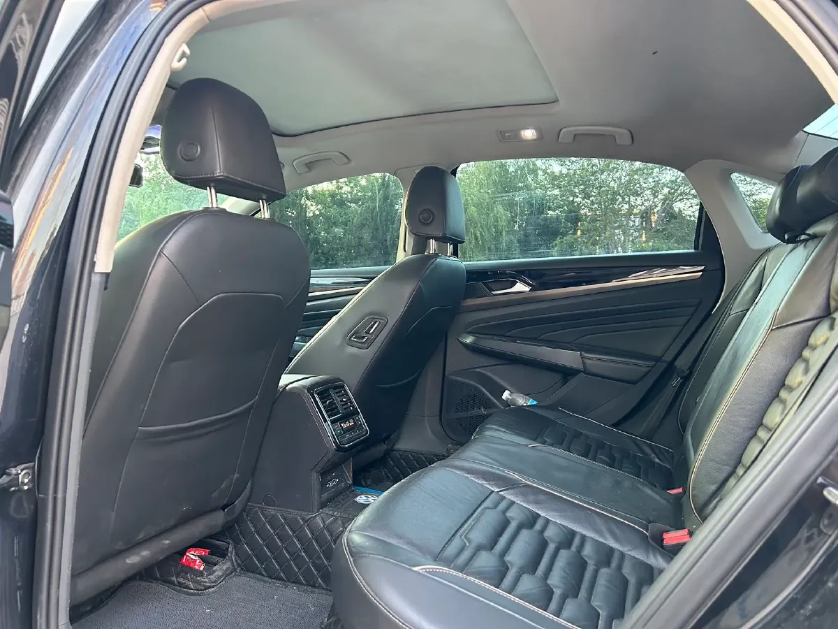 2019 Skoda Kodiak 2.0T 186HP L4 7DCT,autocango,china used car exporter,china ev exporter,chinese used car exporter,chinese used ev exporter