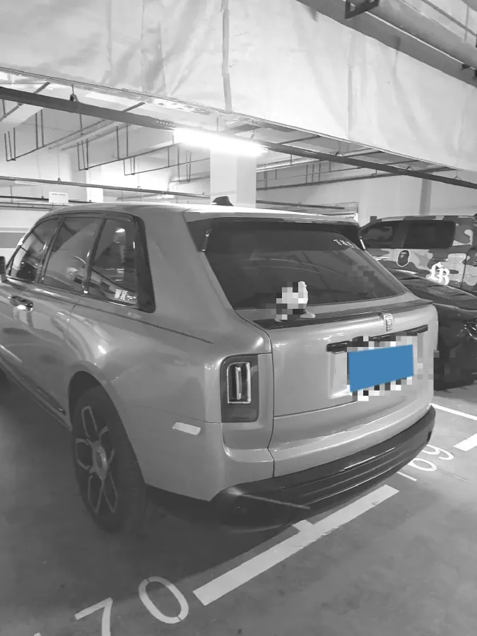 2018 Rolls-Royce Cullinan 6.7T 571HP V12 8AT,autocango,china used car exporter,china ev exporter,chinese used car exporter,chinese used ev exporter