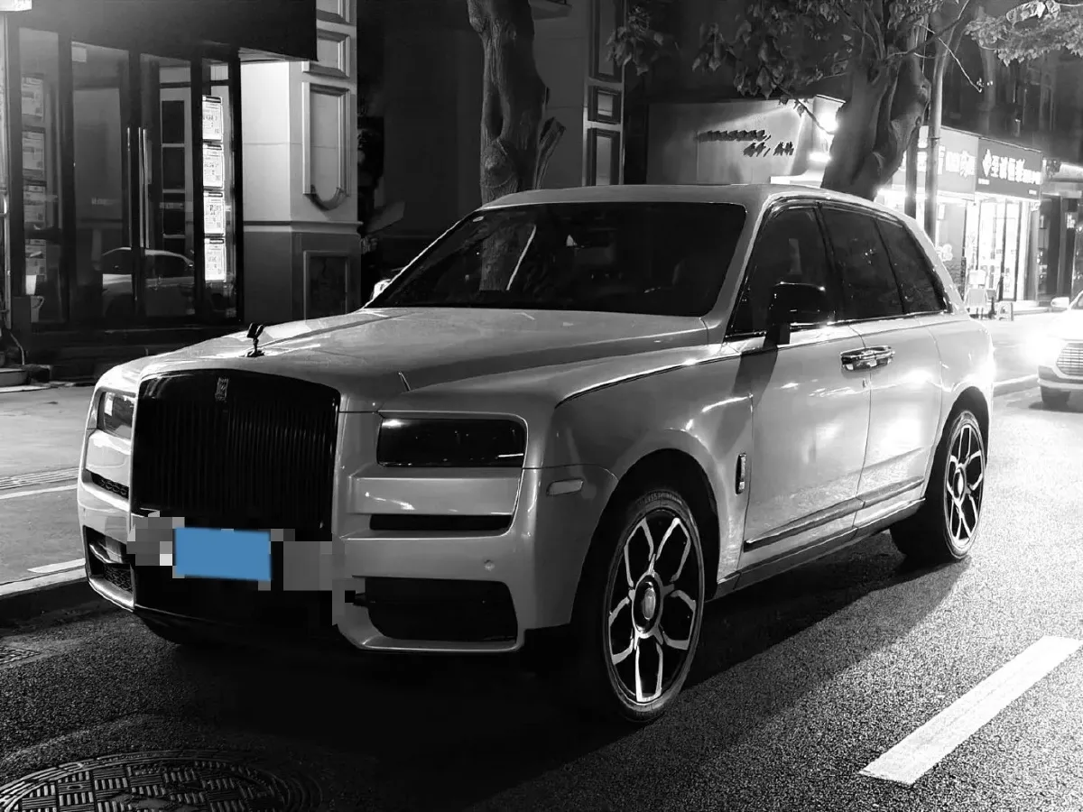 2018 Rolls-Royce Cullinan 6.7T 571HP V12 8AT,autocango,china used car exporter,china ev exporter,chinese used car exporter,chinese used ev exporter