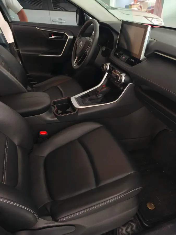 2021 Toyota RAV4 2.0L 171HP L4 CVT,autocango,china used car exporter,china ev exporter,chinese used car exporter,chinese used ev exporter