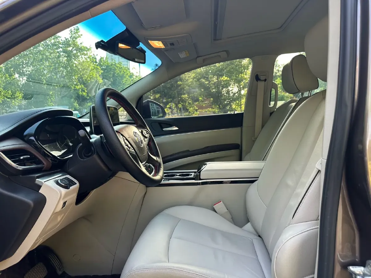 2021 Buick GL8 2.0T 237HP L4 9AT,autocango,china used car exporter,china ev exporter,chinese used car exporter,chinese used ev exporter
