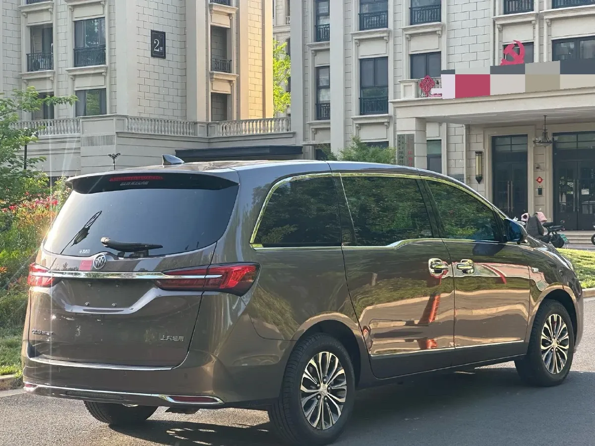 2021 Buick GL8 2.0T 237HP L4 9AT,autocango,china used car exporter,china ev exporter,chinese used car exporter,chinese used ev exporter