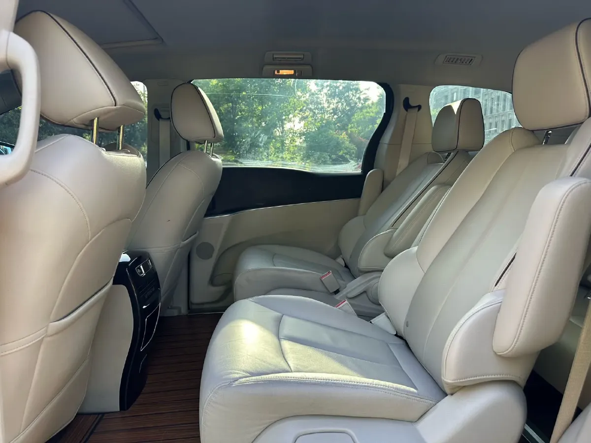 2021 Buick GL8 2.0T 237HP L4 9AT,autocango,china used car exporter,china ev exporter,chinese used car exporter,chinese used ev exporter