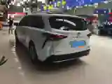 2023 Toyota Sienna 2.5L 189HP L4 E-CVT Hybrid
