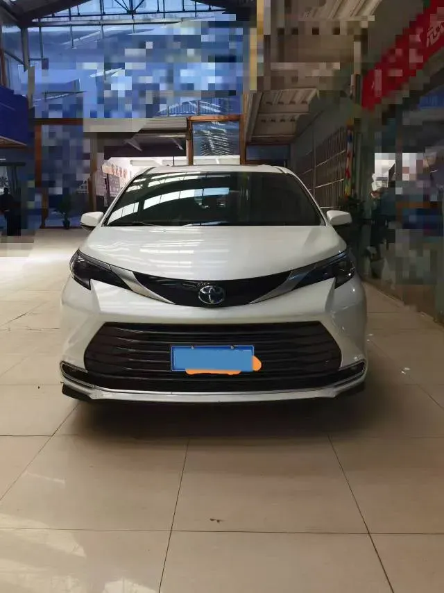2023 Toyota Sienna 2.5L 189HP L4 E-CVT Hybrid,autocango,china used car exporter,china ev exporter,chinese used car exporter,chinese used ev exporter