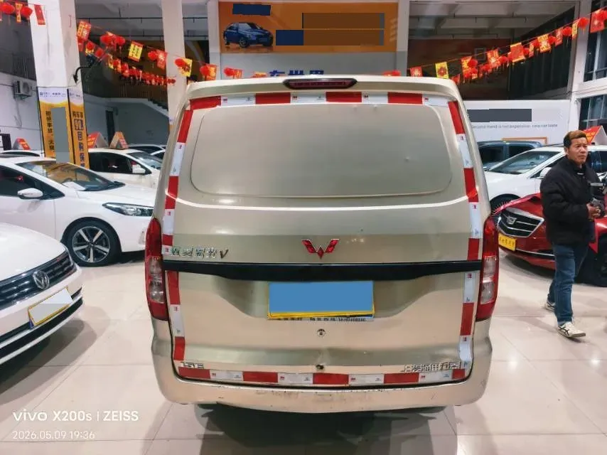 2021 WuLing HongGuang V 1.5L 99HP L4 6MT,autocango,china used car exporter,china ev exporter,chinese used car exporter,chinese used ev exporter