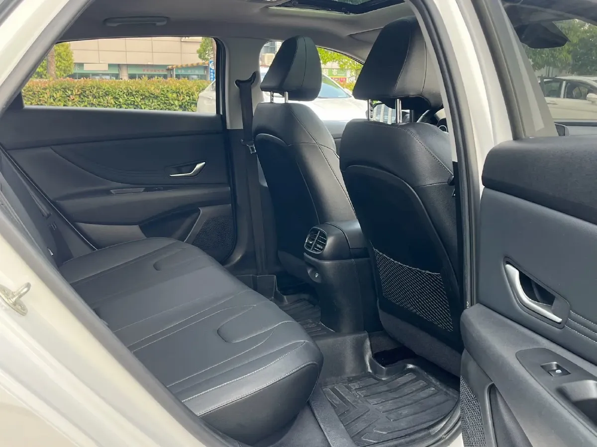 2022 Hyundai Elantra 1.5L 115HP L4 CVT,autocango,china used car exporter,china ev exporter,chinese used car exporter,chinese used ev exporter