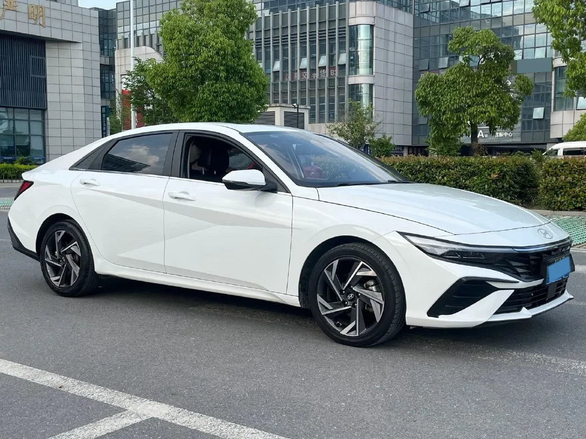 2022 Hyundai Elantra 1.5L 115HP L4 CVT,autocango,china used car exporter,china ev exporter,chinese used car exporter,chinese used ev exporter