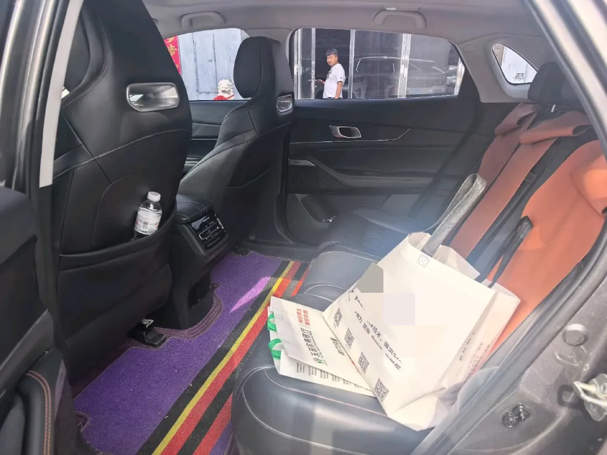 2021 ChangAn UNI-K 2.0T 233HP L4 8AT,autocango,china used car exporter,china ev exporter,chinese used car exporter,chinese used ev exporter