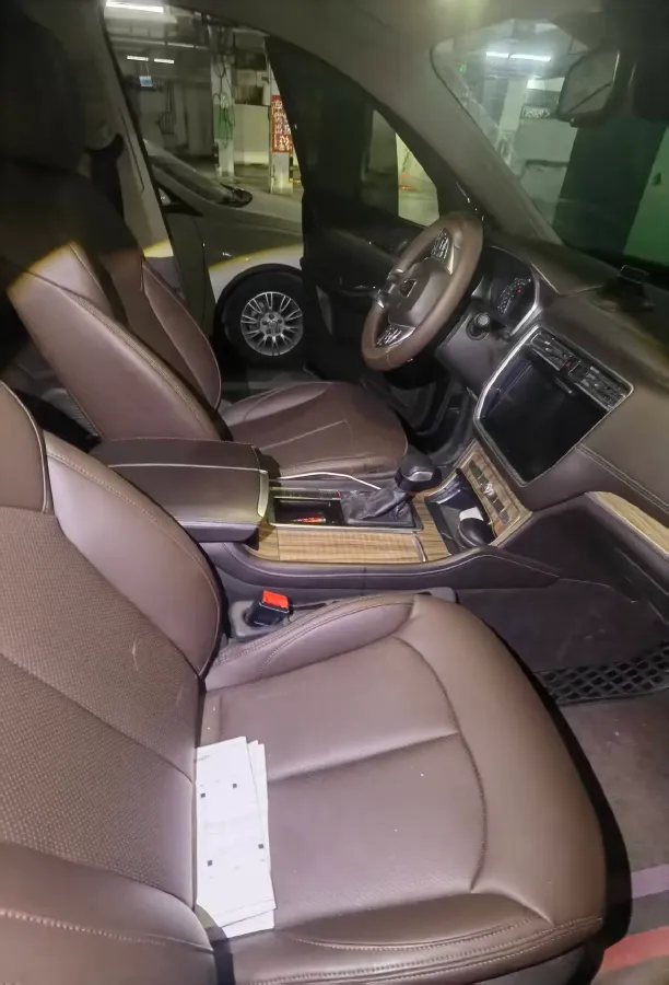 2019 Roewe RX8 2.0T 222HP L4 6AT,autocango,china used car exporter,china ev exporter,chinese used car exporter,chinese used ev exporter