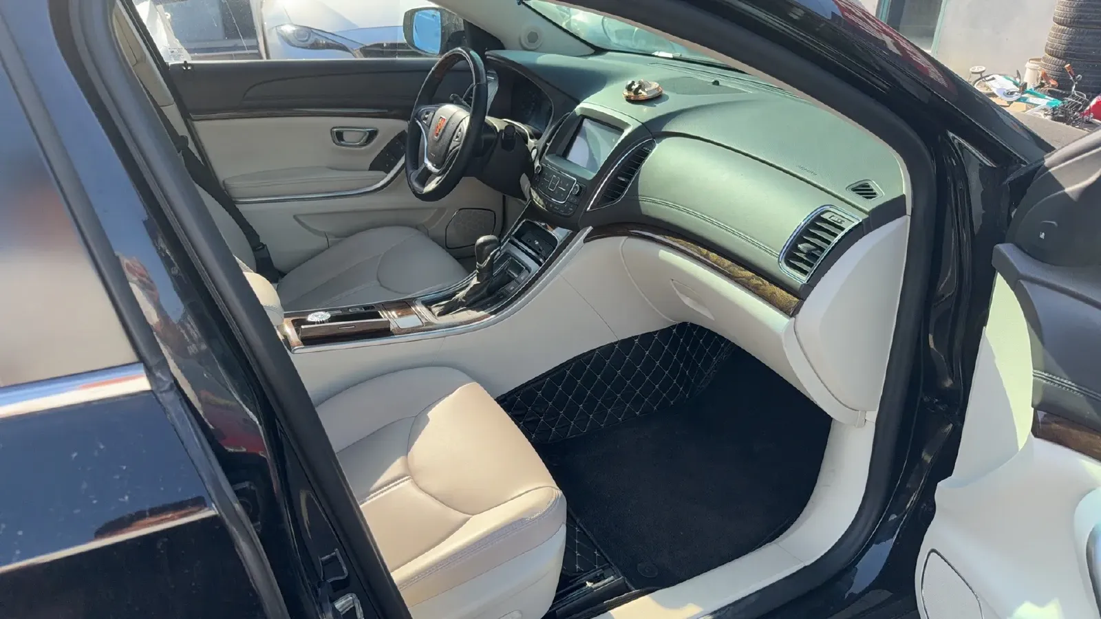 2017 Roewe e950 1.4T 152HP L4 2AT PHEV 12KWH,autocango,china used car exporter,china ev exporter,chinese used car exporter,chinese used ev exporter