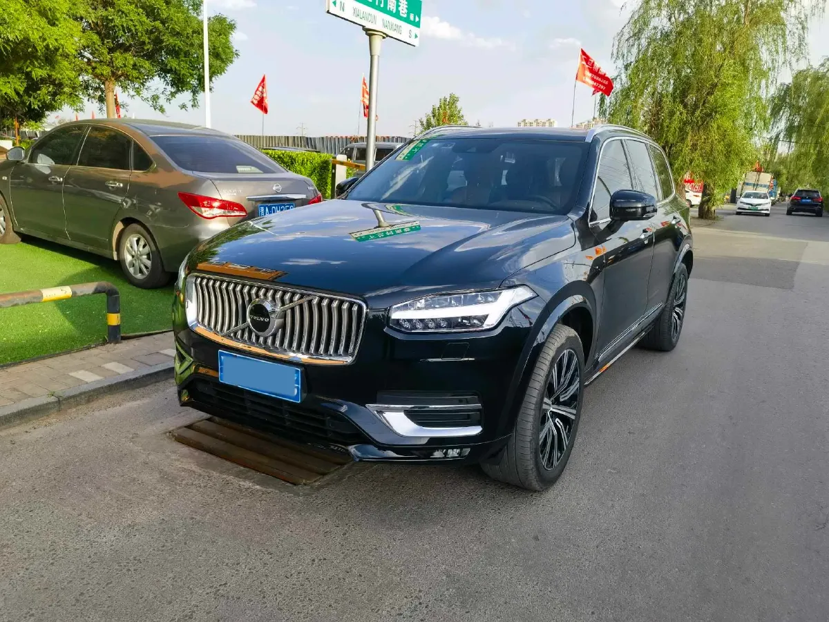2021 Volvo XC90 2.0T 299HP L4 8AT,autocango,china used car exporter,china ev exporter,chinese used car exporter,chinese used ev exporter