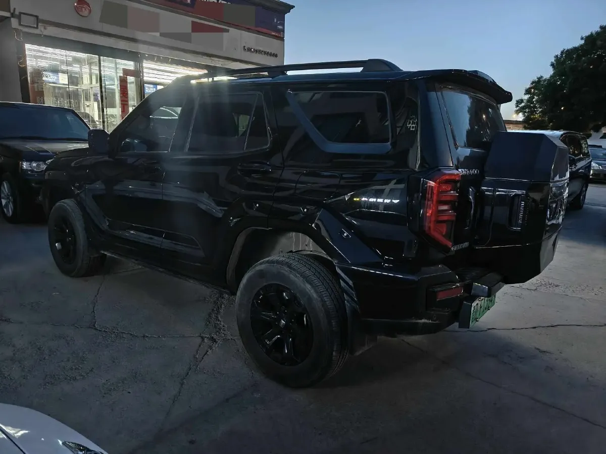 2023 Tank 400 2.0T 252HP L4 9AT PHEV 37.1KWH,autocango,china used car exporter,china ev exporter,chinese used car exporter,chinese used ev exporter