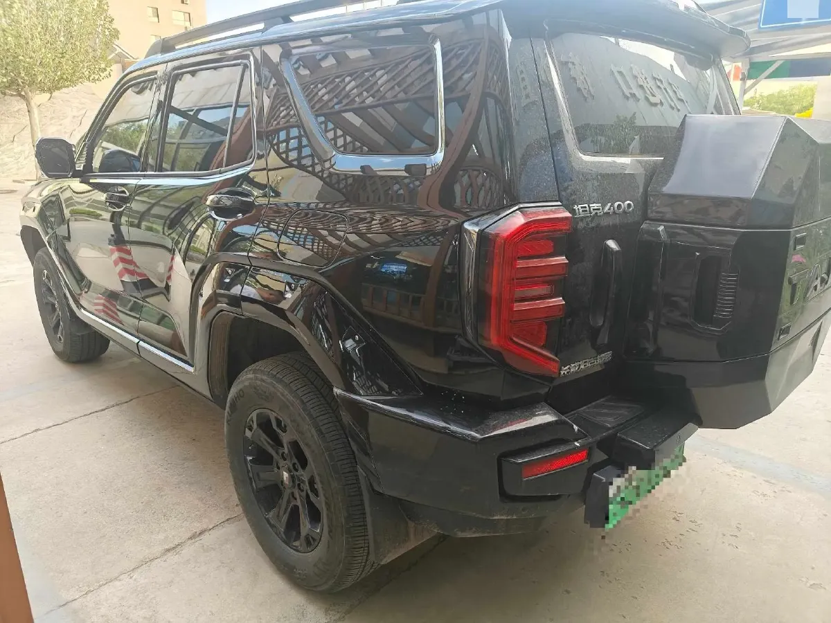 2023 Tank 400 2.0T 252HP L4 9AT PHEV 37.1KWH,autocango,china used car exporter,china ev exporter,chinese used car exporter,chinese used ev exporter