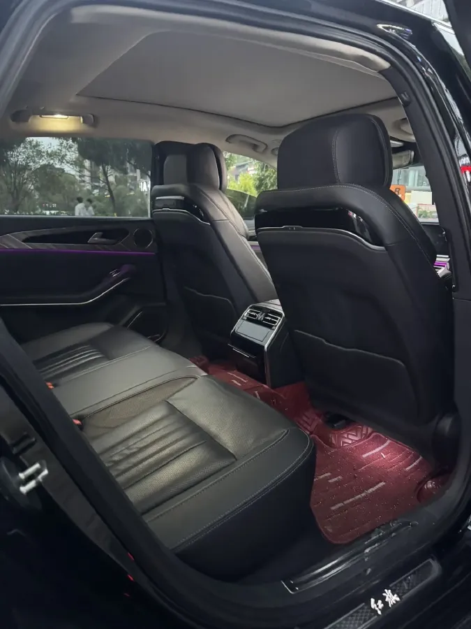 2022 HongQi H9 2.0T 252HP L4 7DCT,autocango,china used car exporter,china ev exporter,chinese used car exporter,chinese used ev exporter