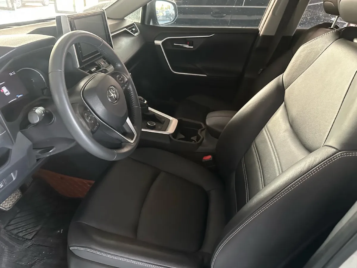 2020 Toyota RAV4 2.5L 178HP L4 E-CVT Hybrid,autocango,china used car exporter,china ev exporter,chinese used car exporter,chinese used ev exporter
