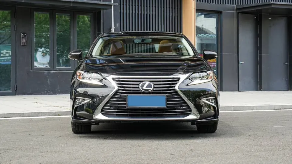 2015 Lexus ES 2.0L 167HP L4 6AT,autocango,china used car exporter,china ev exporter,chinese used car exporter,chinese used ev exporter