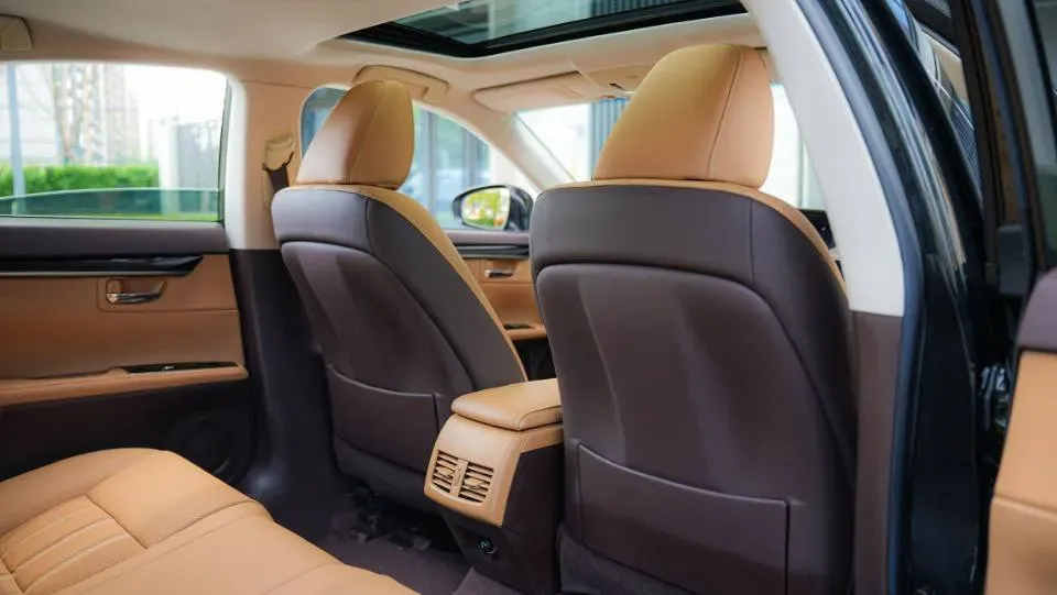 2015 Lexus ES 2.0L 167HP L4 6AT,autocango,china used car exporter,china ev exporter,chinese used car exporter,chinese used ev exporter