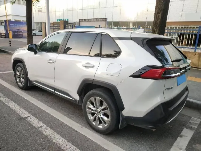 2023 Toyota Wildlander 2.0L 171HP L4 CVT,autocango,china used car exporter,china ev exporter,chinese used car exporter,chinese used ev exporter