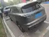 2023 HongQi HS5 2.0T 252HP L4 8AT