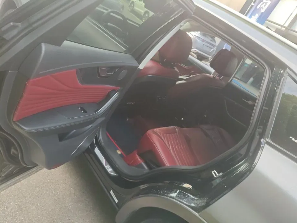 2023 HongQi HS5 2.0T 252HP L4 8AT,autocango,china used car exporter,china ev exporter,chinese used car exporter,chinese used ev exporter