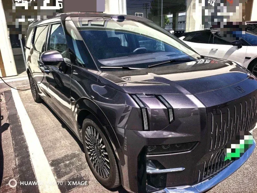 2024 Zeekr 009 BEV 108KWH,autocango,china used car exporter,china ev exporter,chinese used car exporter,chinese used ev exporter