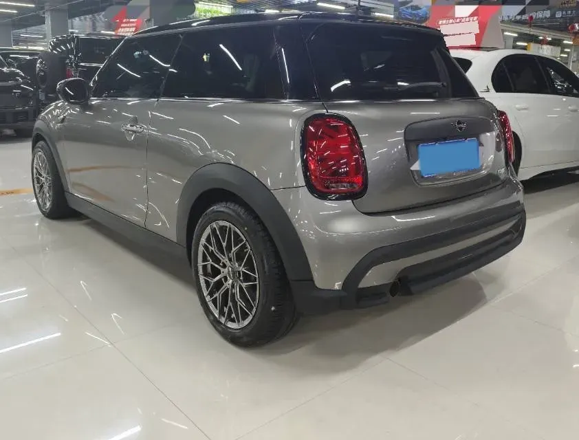 2023 MINI MINI 1.5T 102HP L3 7DCT,autocango,china used car exporter,china ev exporter,chinese used car exporter,chinese used ev exporter