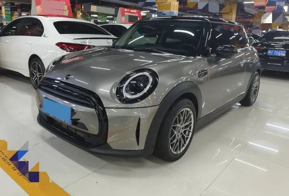 2023 MINI MINI 1.5T 102HP L3 7DCT,autocango,china used car exporter,china ev exporter,chinese used car exporter,chinese used ev exporter